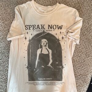 Taylor Swift Speak Now Graphic Tee